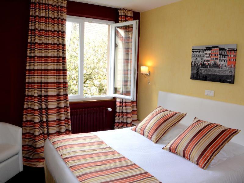 Logis Hotel Du Centre - Halte Ideale En Cyclotourisme Avec Garage A Velos Clos Molsheim Eksteriør bilde