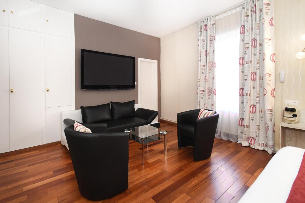 Logis Hotel Du Centre - Halte Ideale En Cyclotourisme Avec Garage A Velos Clos Molsheim Eksteriør bilde