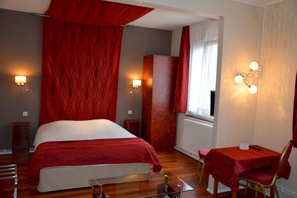 Logis Hotel Du Centre - Halte Ideale En Cyclotourisme Avec Garage A Velos Clos Molsheim Eksteriør bilde